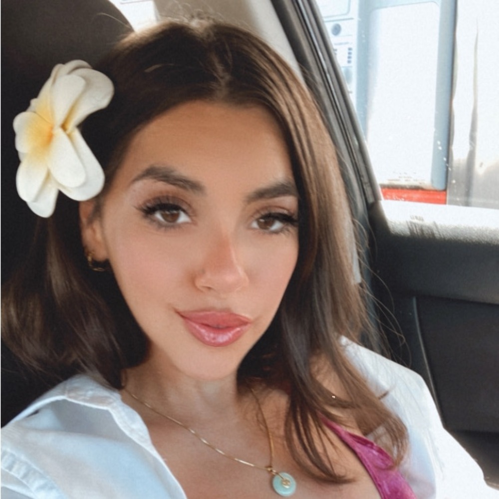 Meet your Posher, Bianca